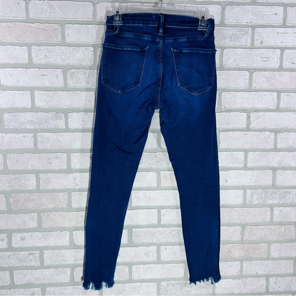 Frame Le Skinny de Jeanne Jeans in Shelby Wash with Chewed Hem Size 27 - Picture 6 of 8